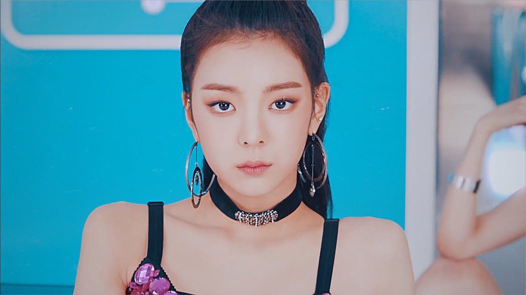 Lia (ITZY) Lia (ITZY)