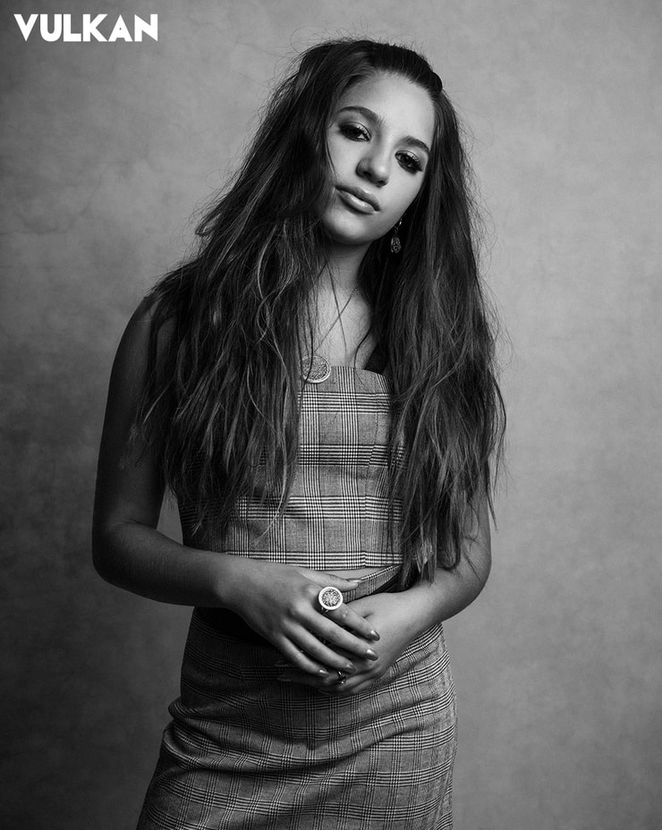 Mackenzie Ziegler picture