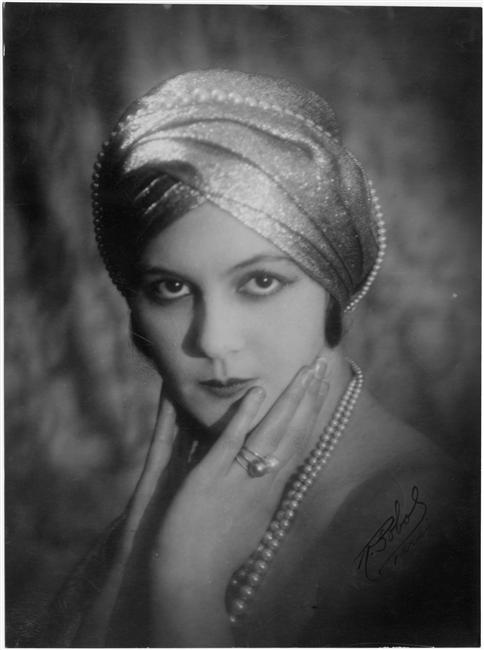 Picture of Renée Héribel