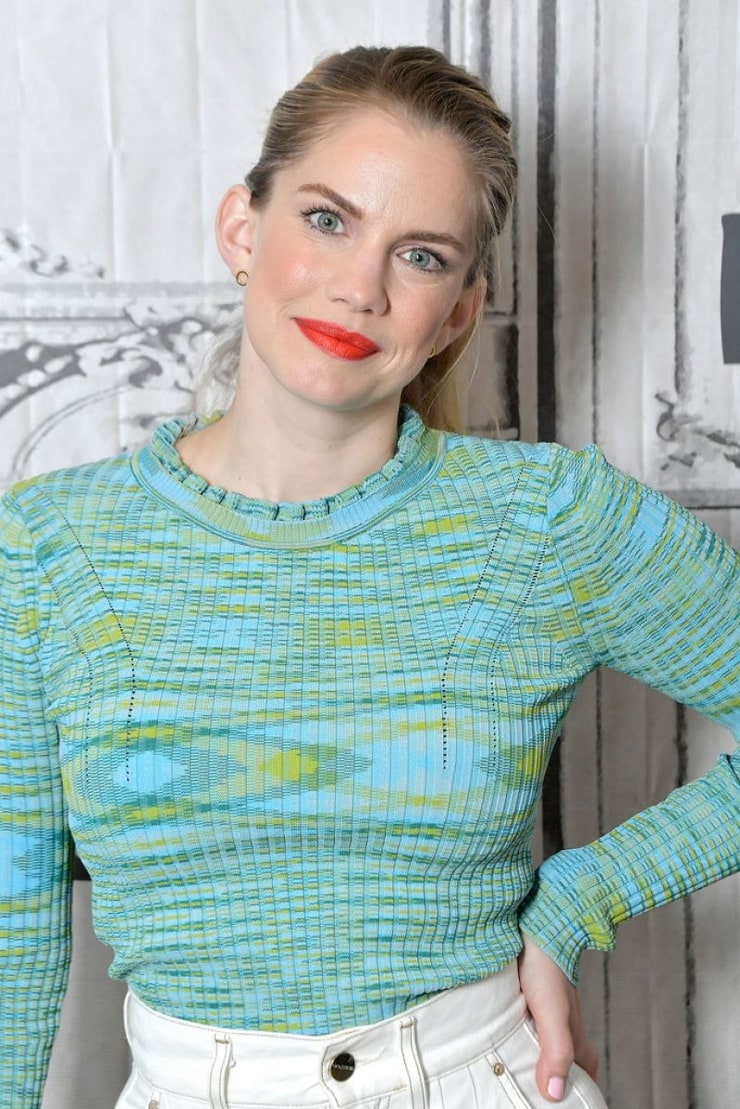 Next photo of Anna Chlumsky