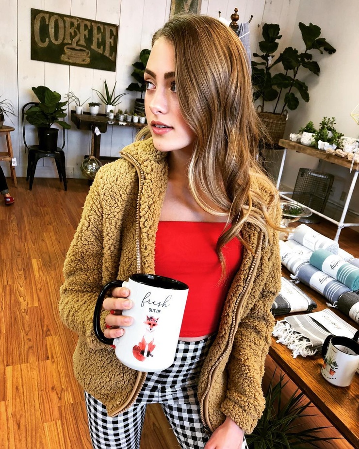 Picture of Taylor Thorne