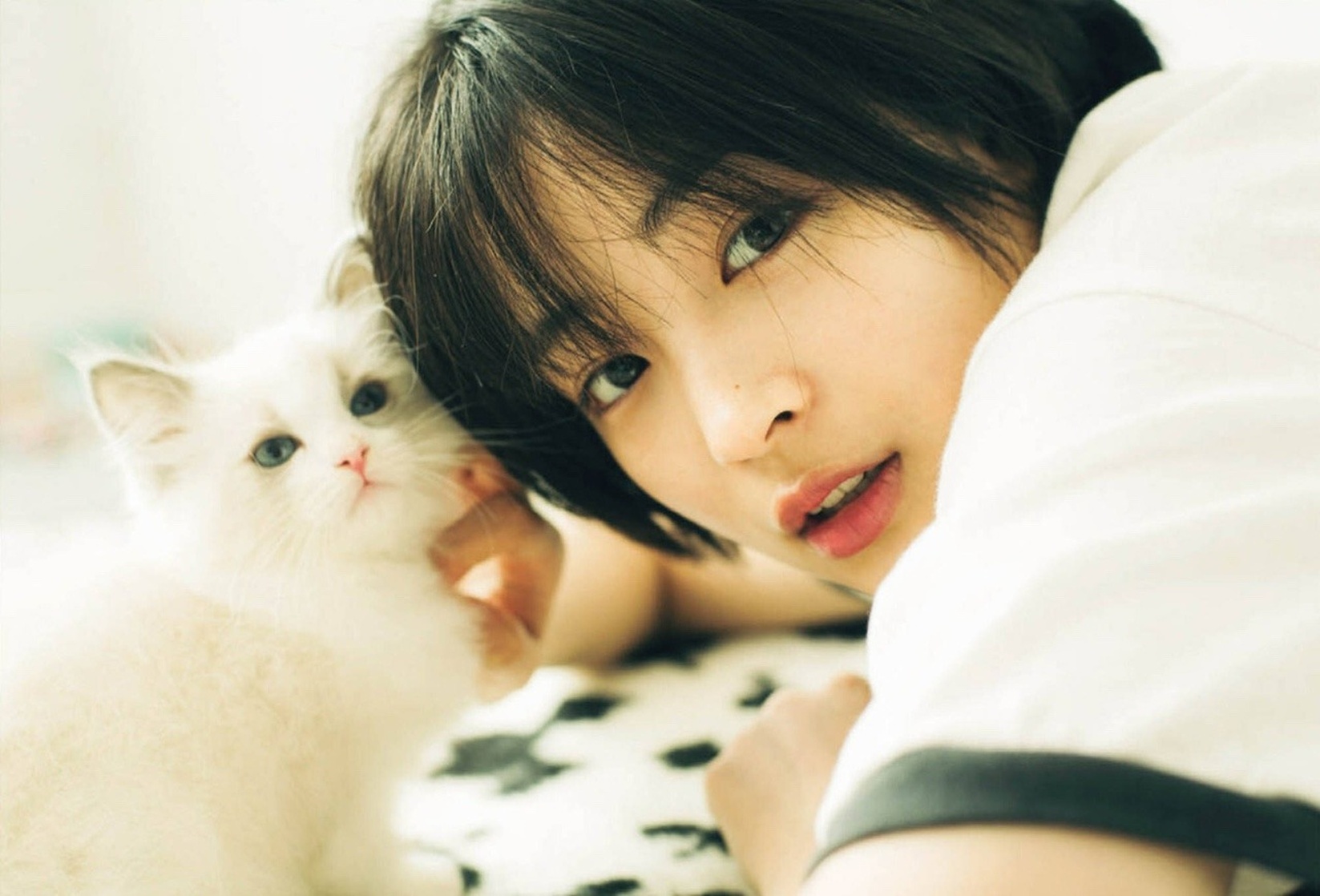 Suzu Hirose Suzu Hirose