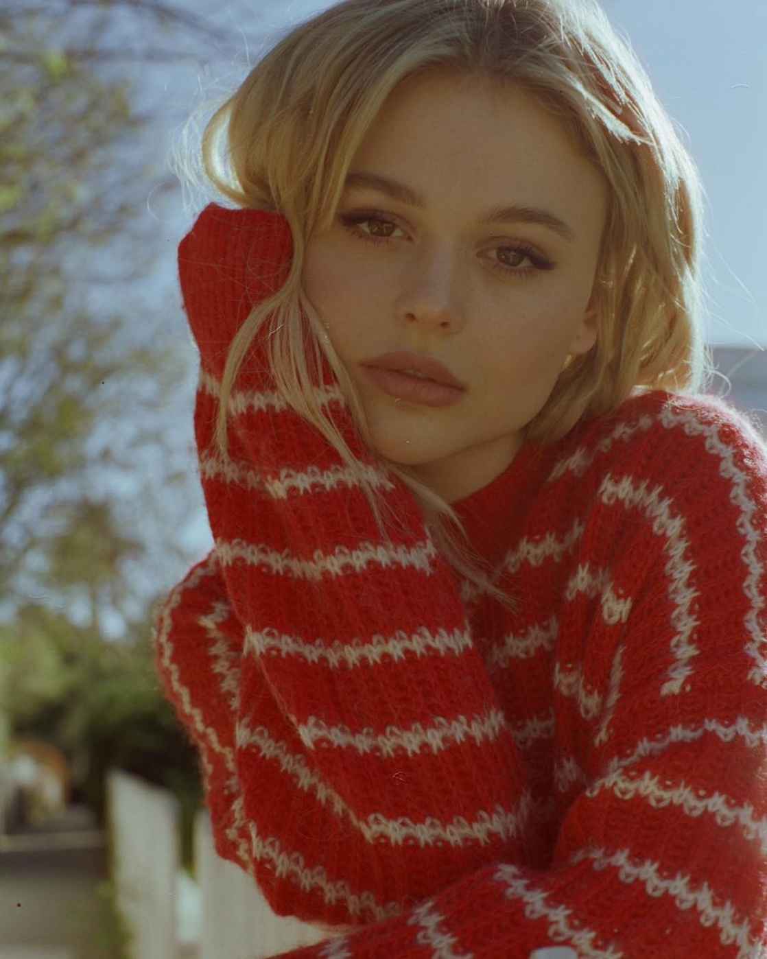 Emily Alyn Lind Emily Alyn Lind