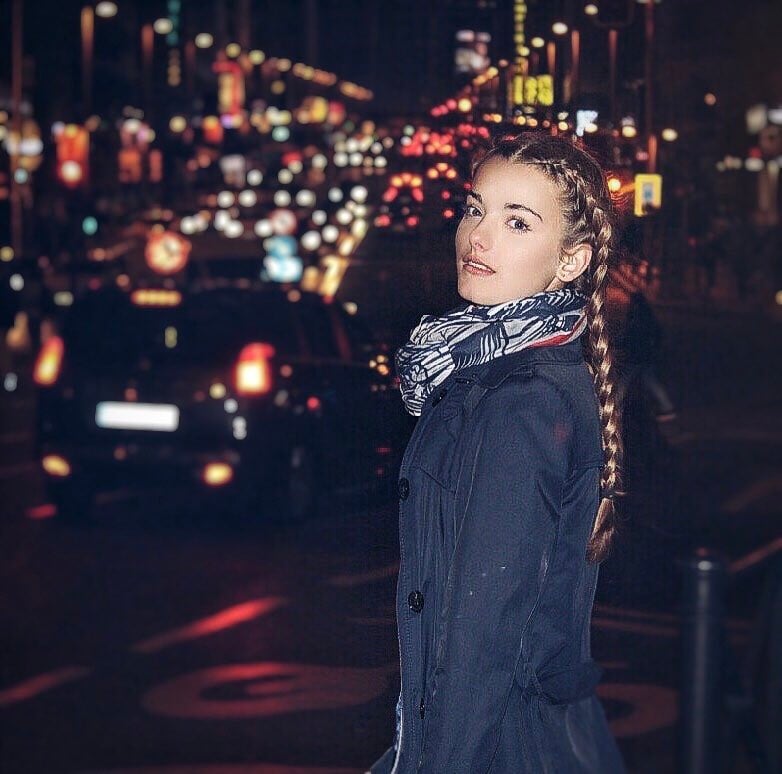 PAULA REJON