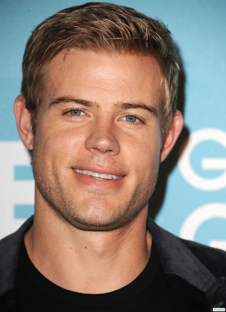 Picture of Trevor Donovan