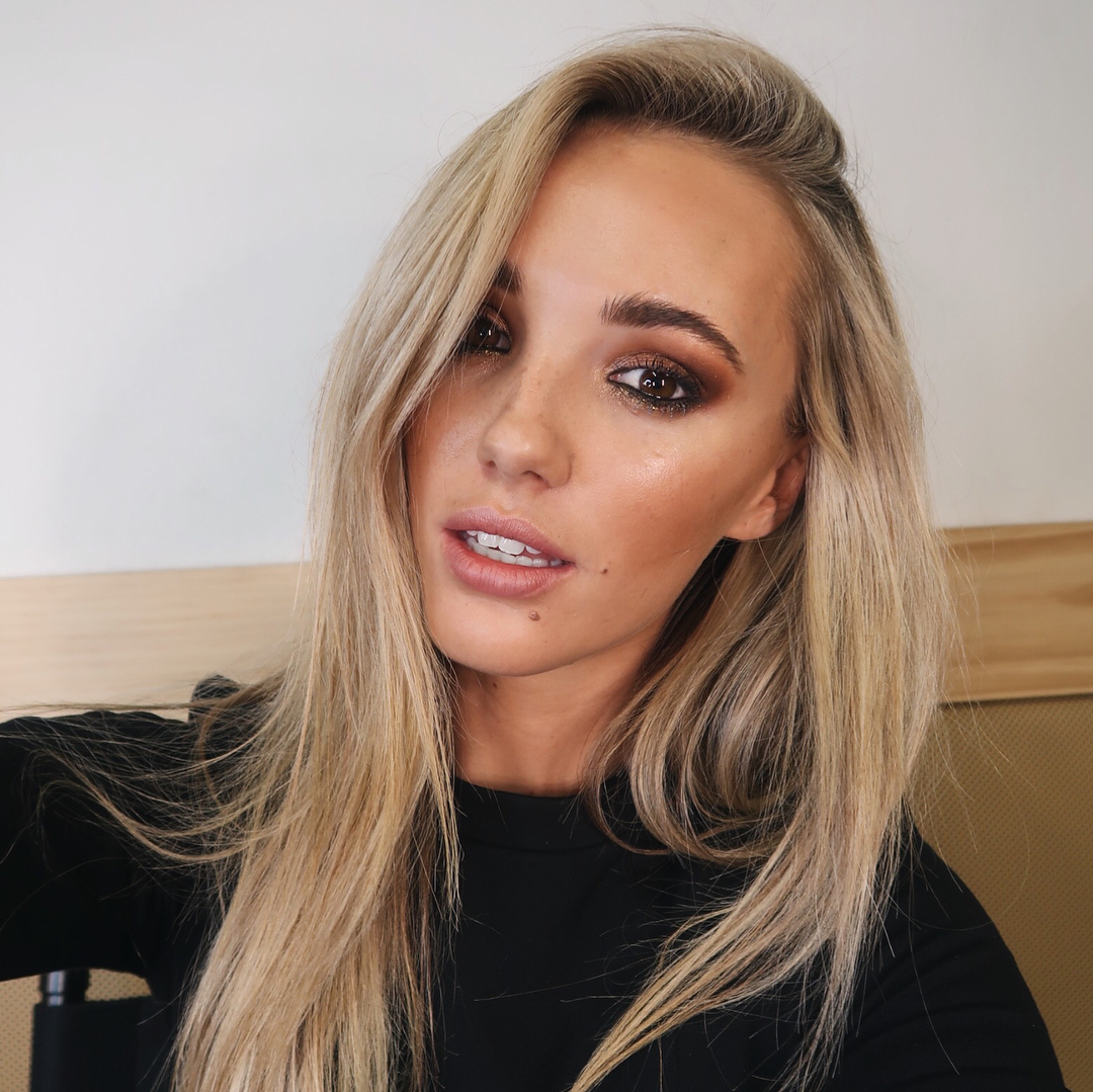 Brooke Hogan (I) Brooke Hogan (I)