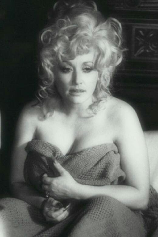 Picture of Dolly Parton.