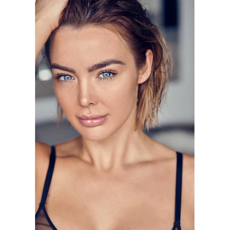 Rosie Robinson image