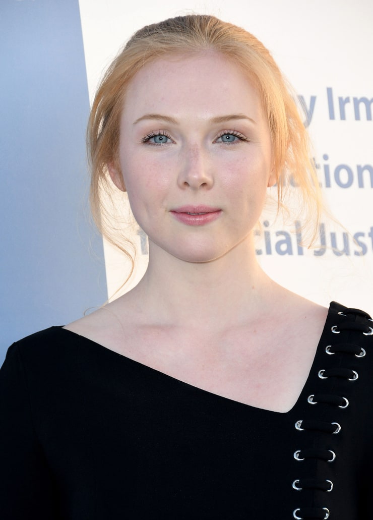 Picture of Molly C. Quinn