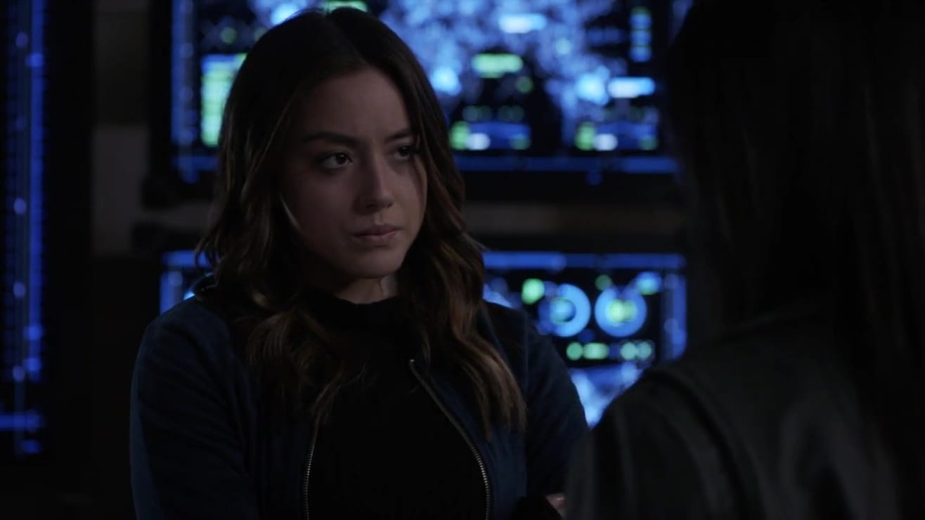 Chloe Bennet picture