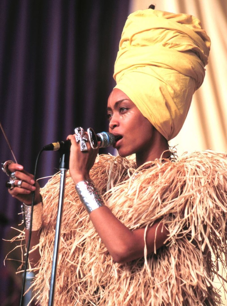 Picture of Erykah Badu.