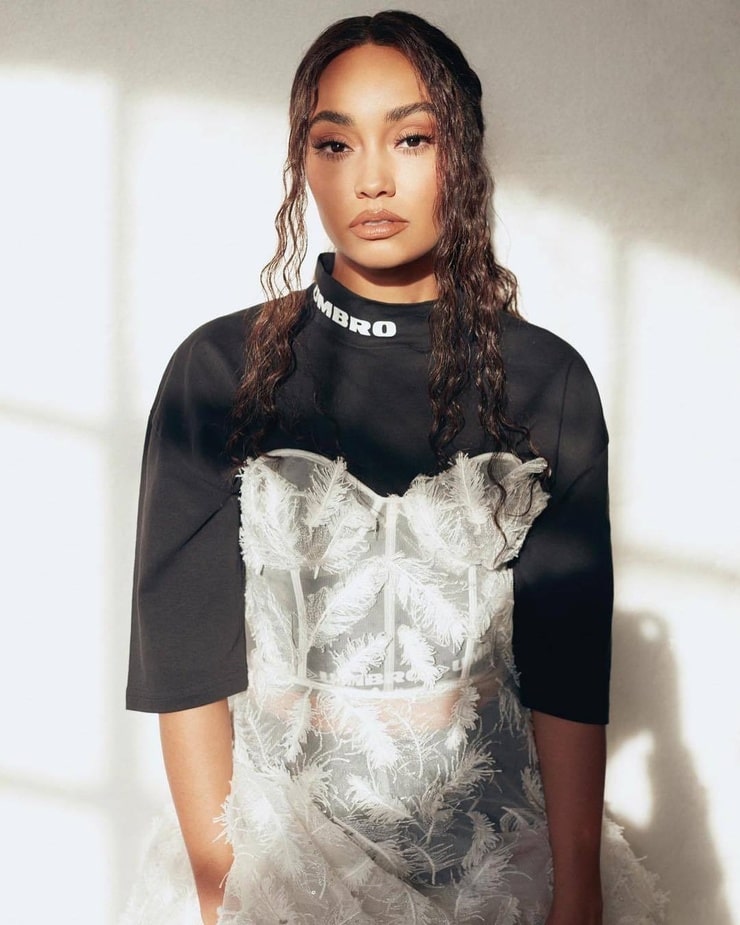 Picture Of Leigh Anne Pinnock