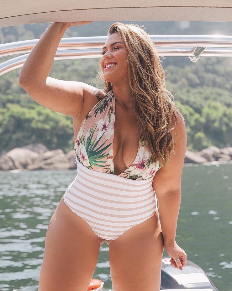 Picture of Angélica Oliveira