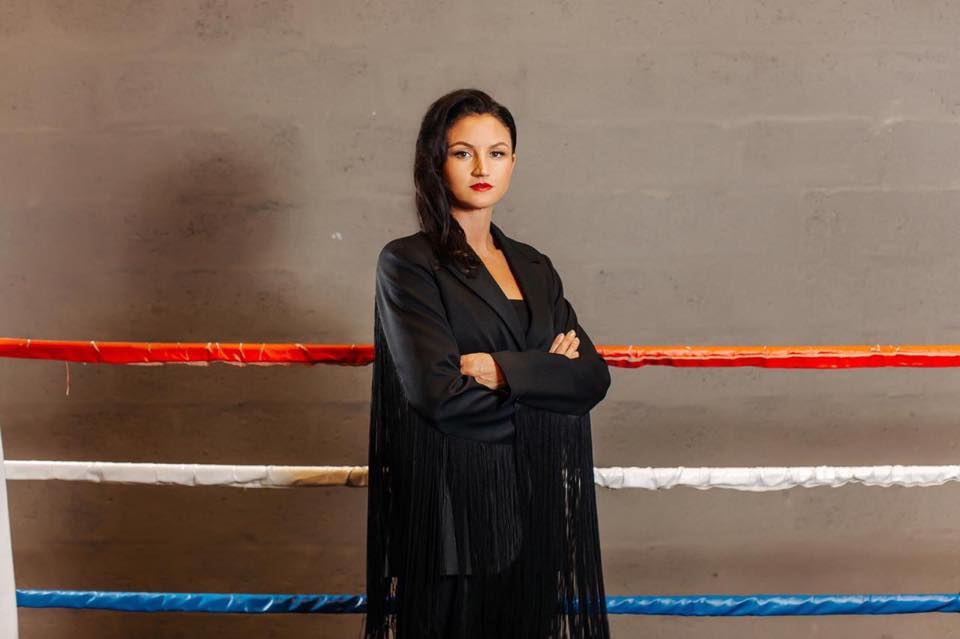 Julie Kitchen picture