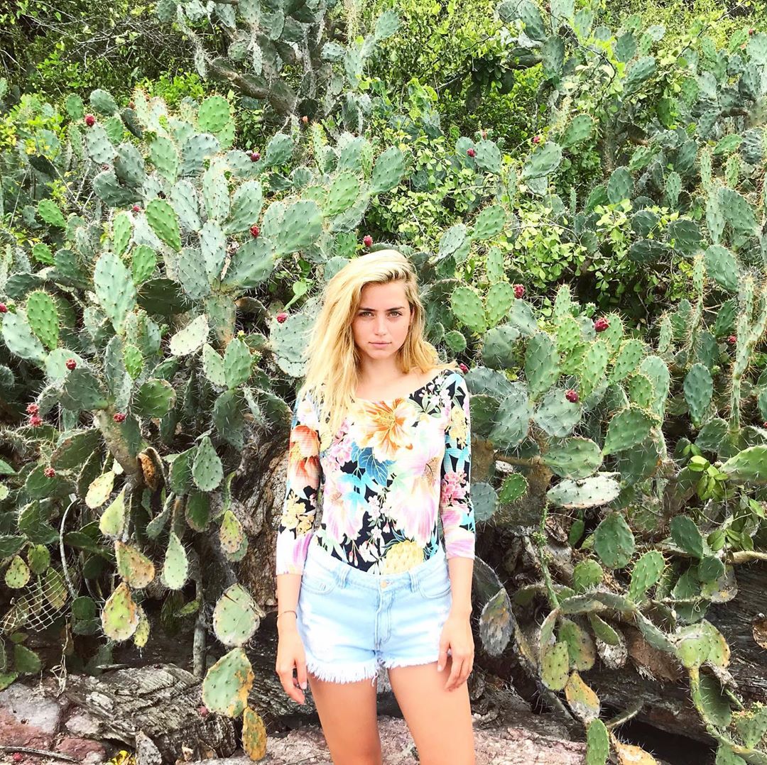 Ana de Armas Ana de Armas