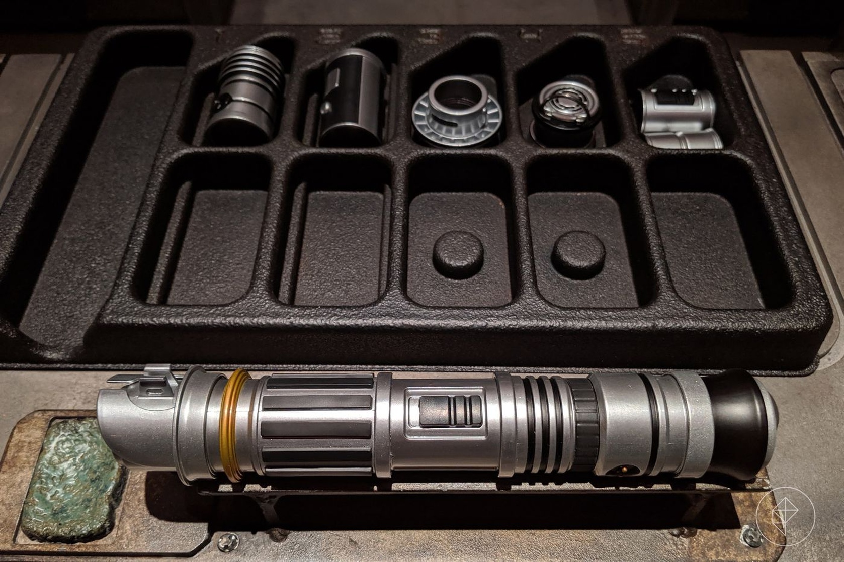 Savi’s Workshop Handbuilt Lightsabers