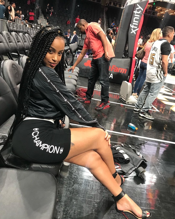 Picture of Kiyomi Leslie