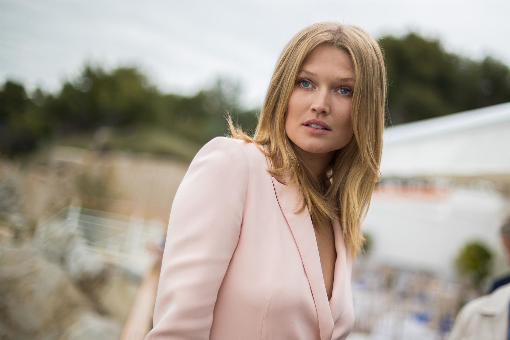 Toni Garrn Toni Garrn
