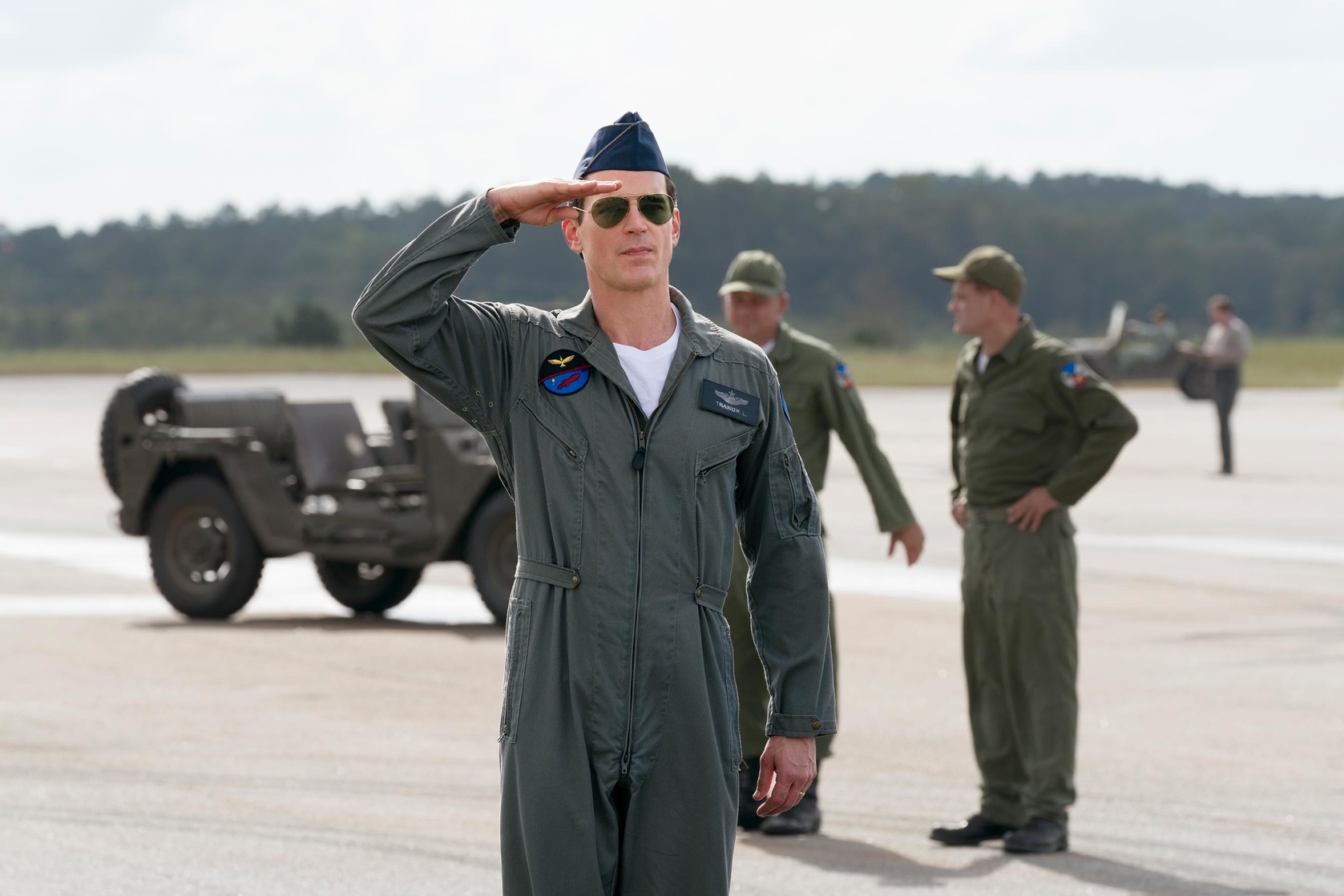 Larry Trainor (Matt Bomer/Matthew Zuk)