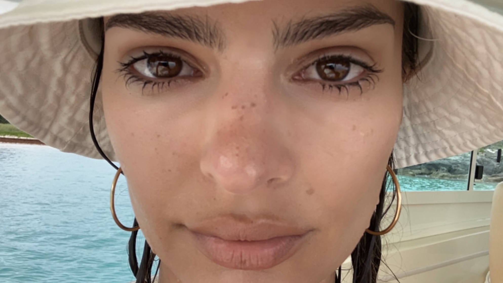 Emily Ratajkowski