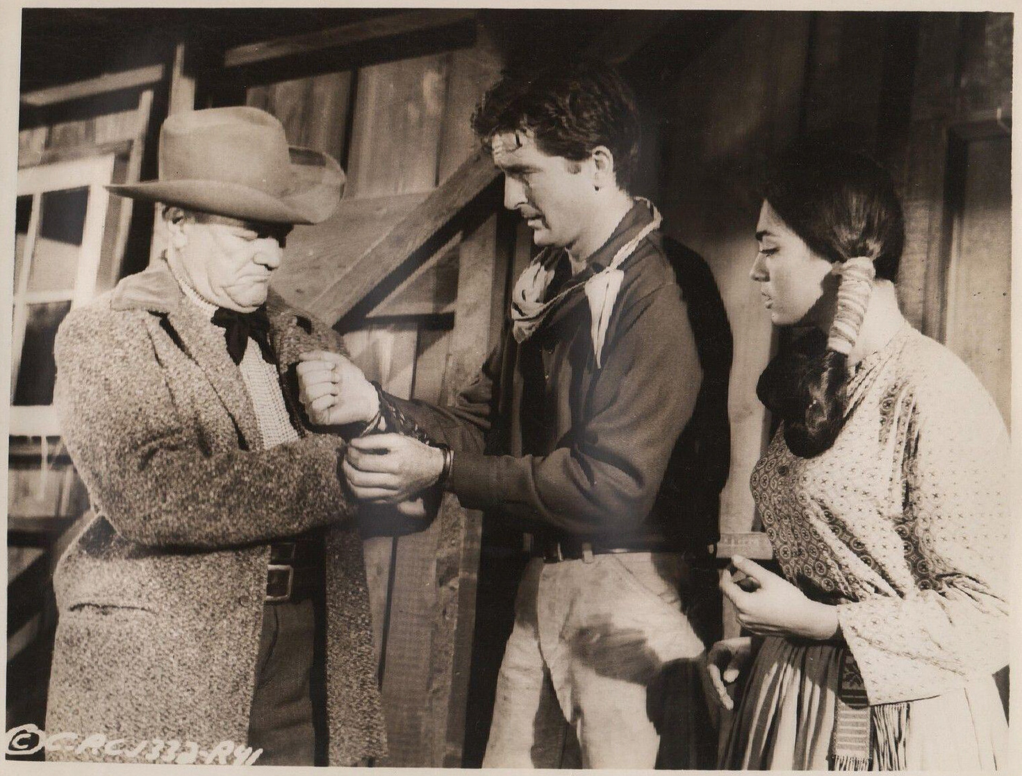 Paul Birch, Robert Knapp, Maureen Hingert