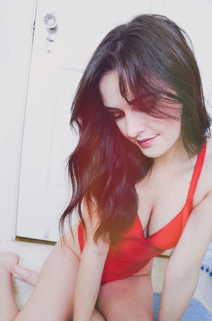 Picture of Stephanie Tyler Jones