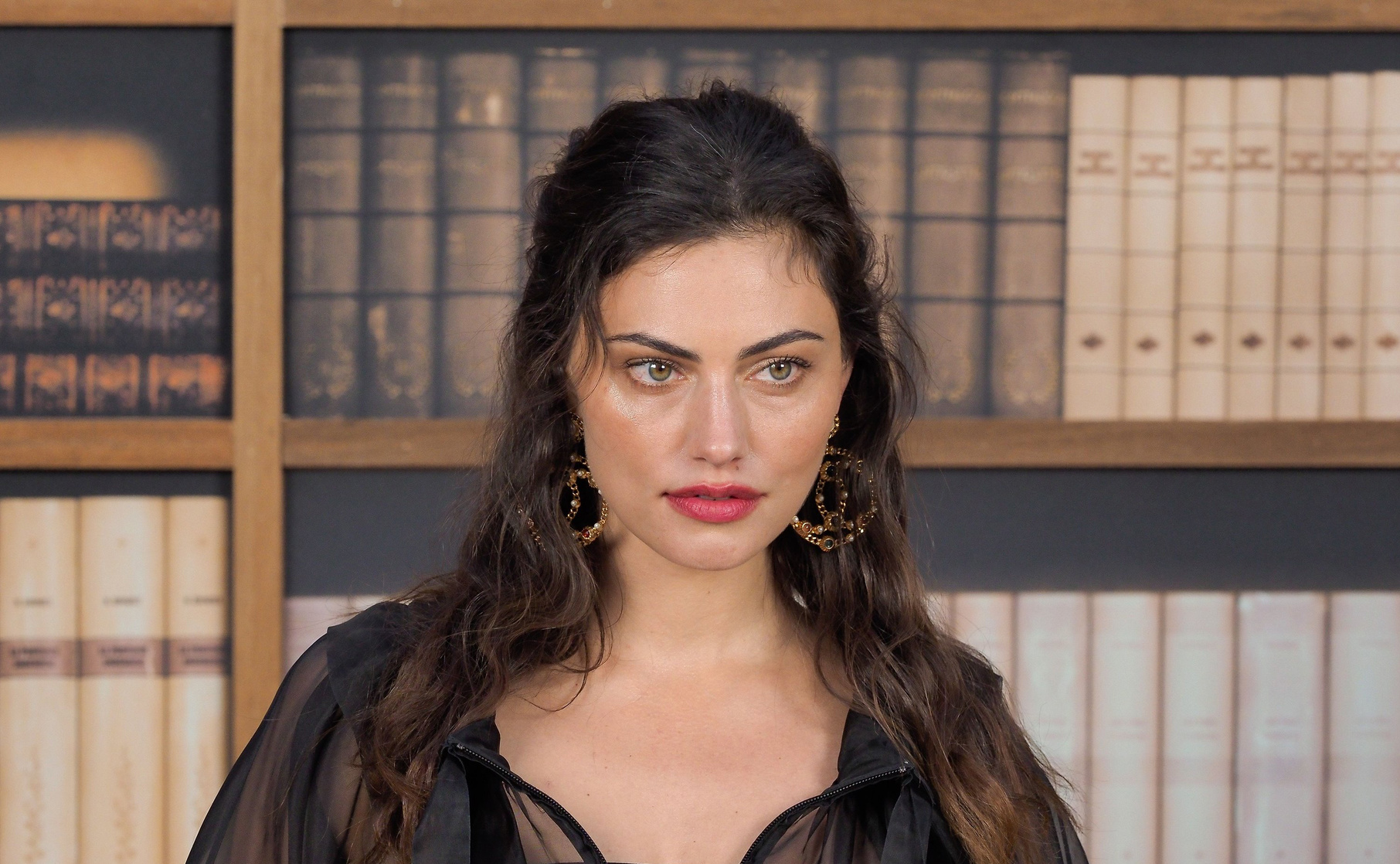 Phoebe Tonkin