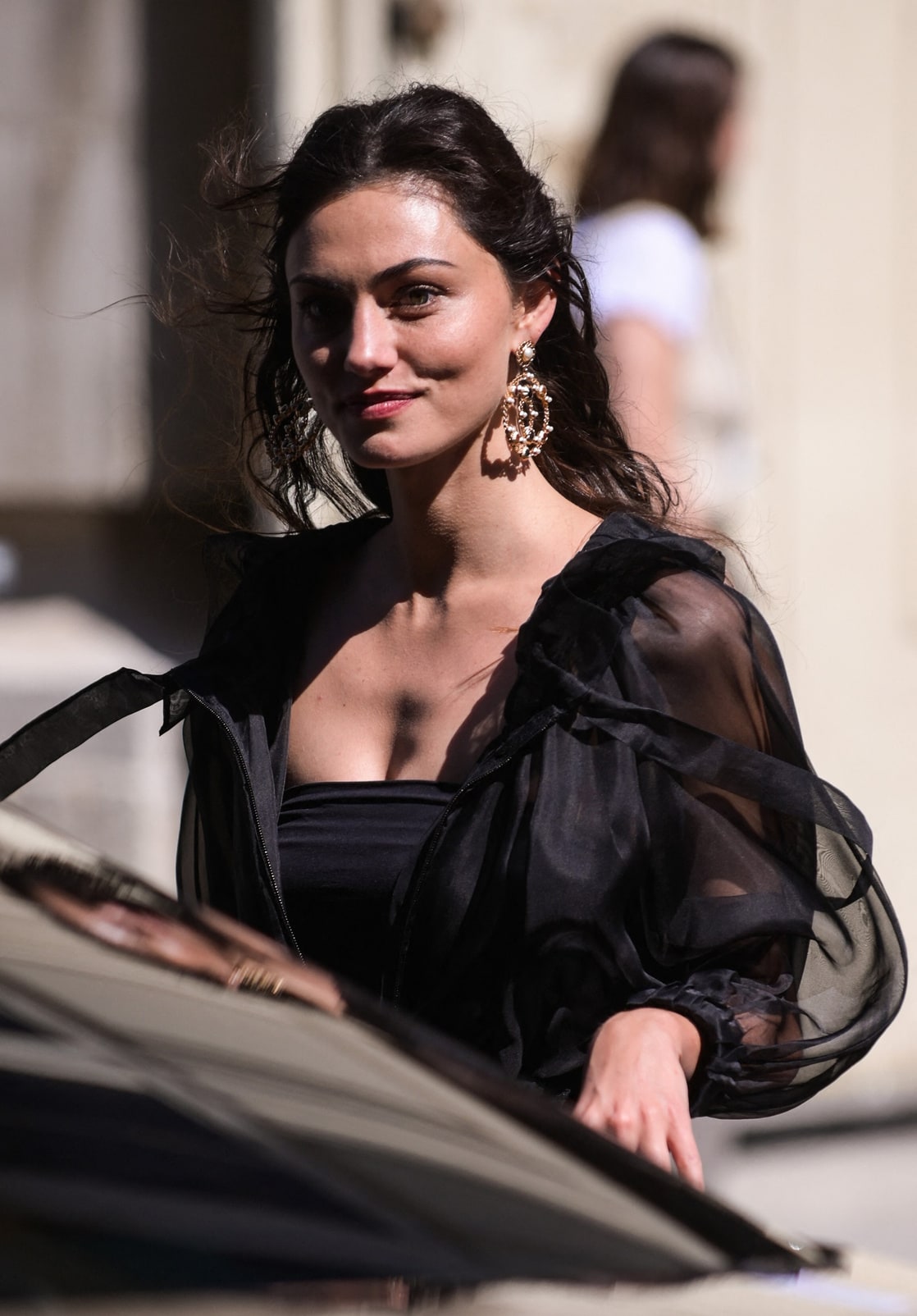 Picture Of Phoebe Tonkin