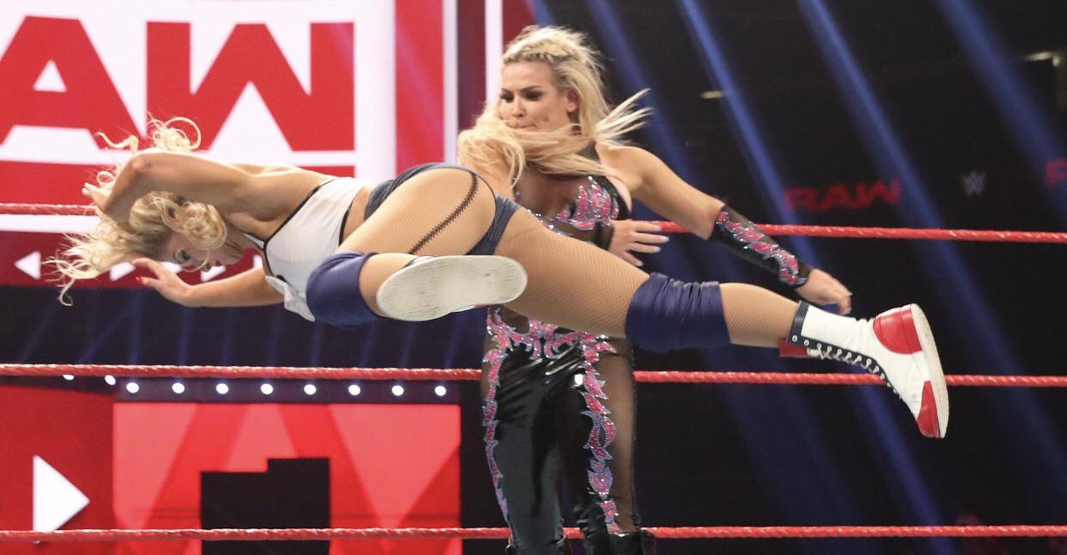 Lacey Evans