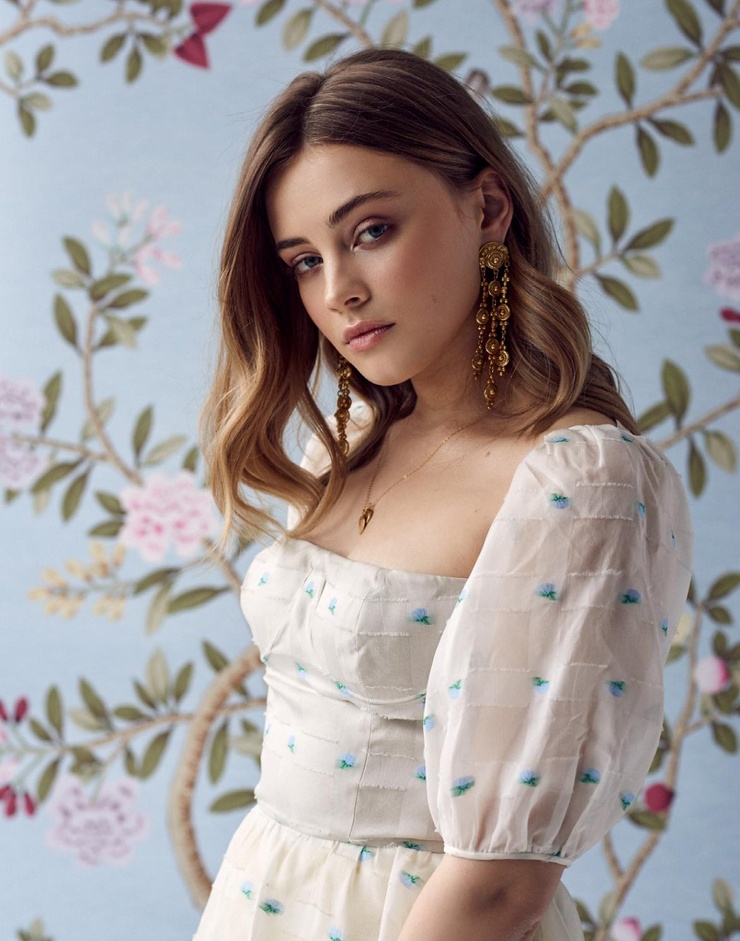 Josephine Langford Picture