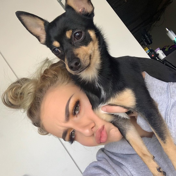 Danielle Renaee picture