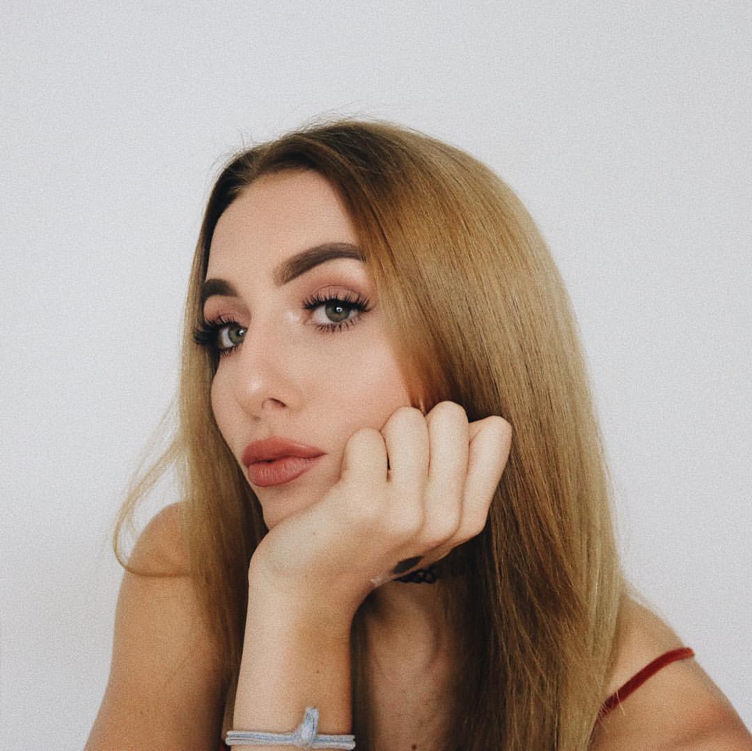 Picture of Danielle Renaee