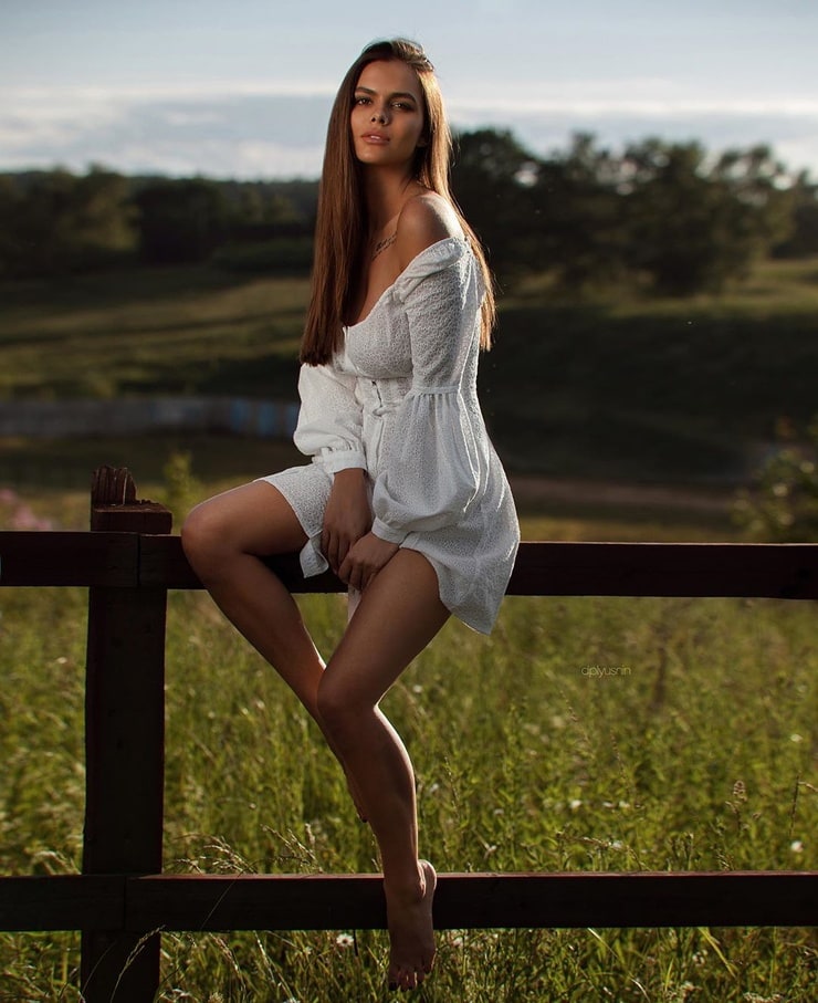 Viki Odintcova image.