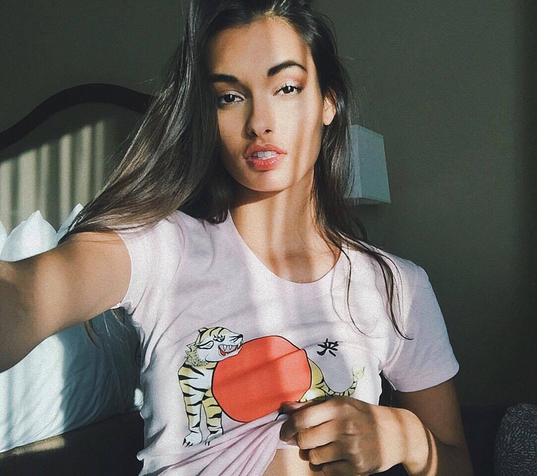 Gizele Oliveira Gizele Oliveira
