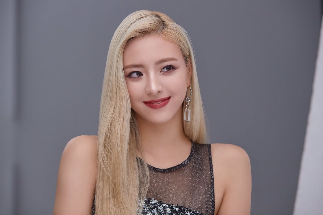 Yuna (ITZY) Yuna (ITZY)