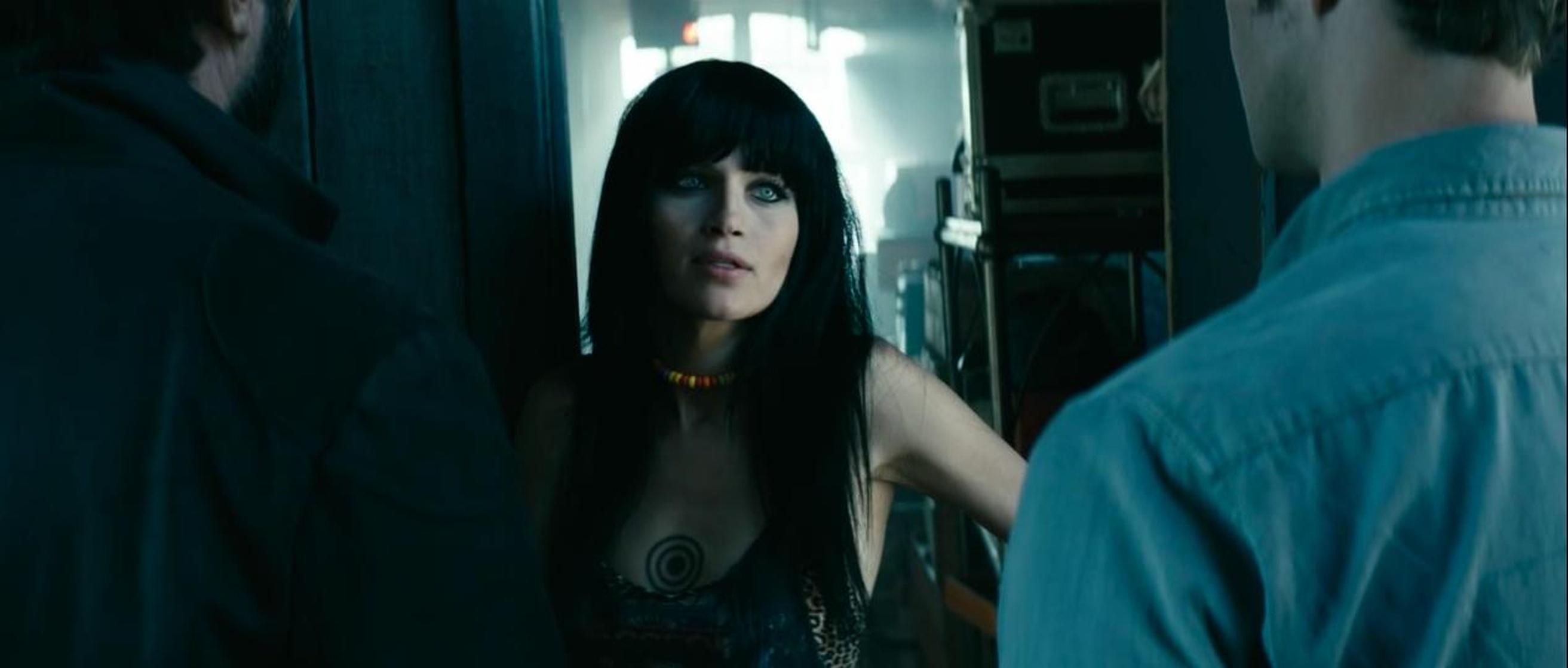 Cherie (Jordana Lajoie)