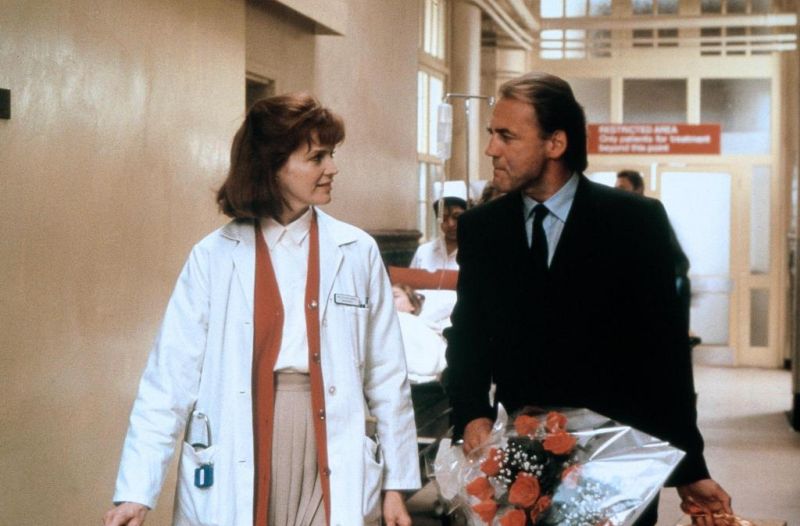 Strapless                                  (1989)