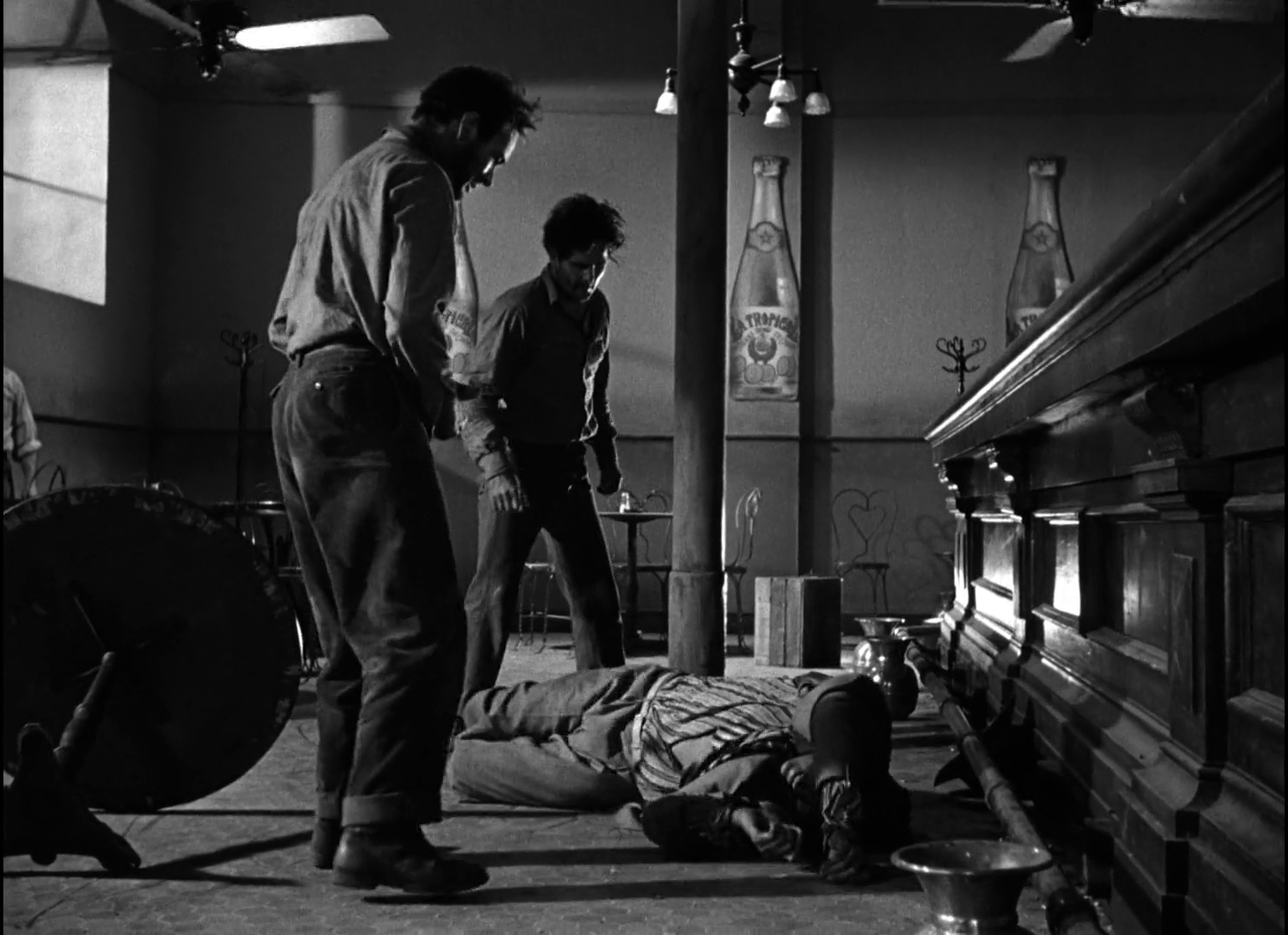 Picture of The Treasure of the Sierra Madre (1948)