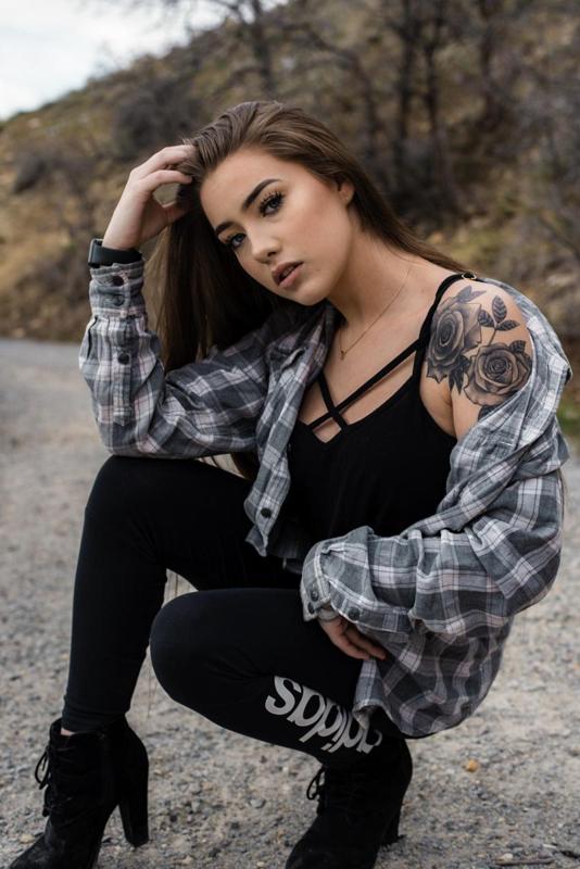 Picture of Allie Harding