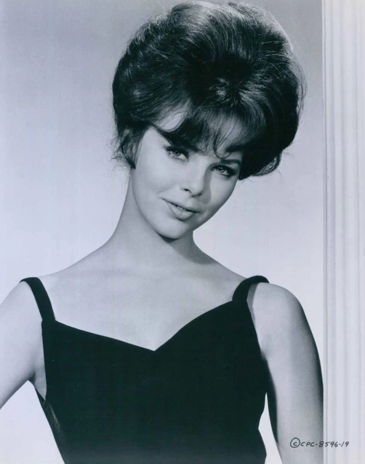 Picture of Anne Helm