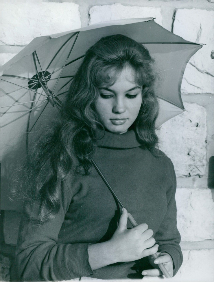 Picture of Gillian Hills