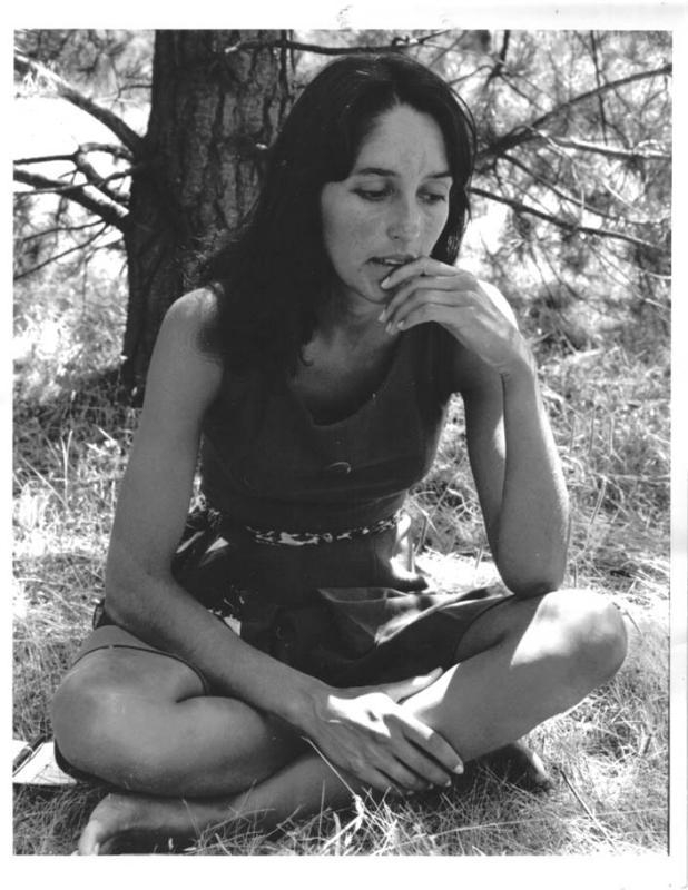 Picture of Joan Baez.