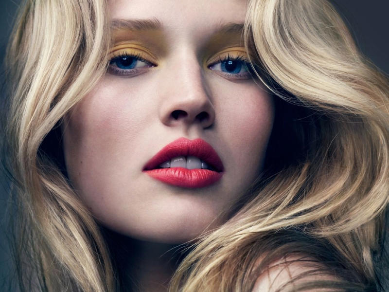 Toni Garrn