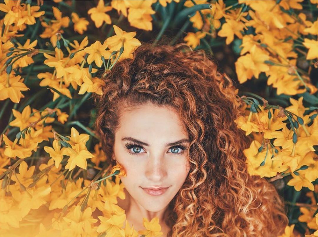 Sofie Dossi Sofie Dossi