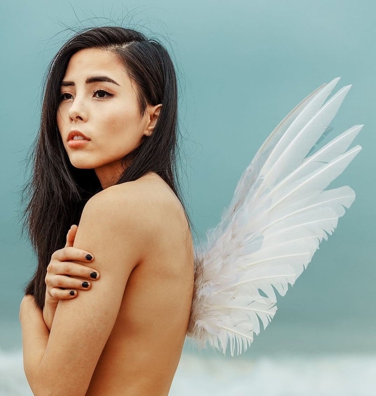 Anna Akana Pics