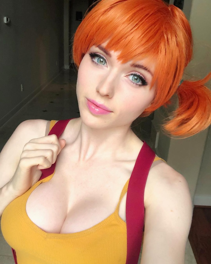 Amouranth Amouranth