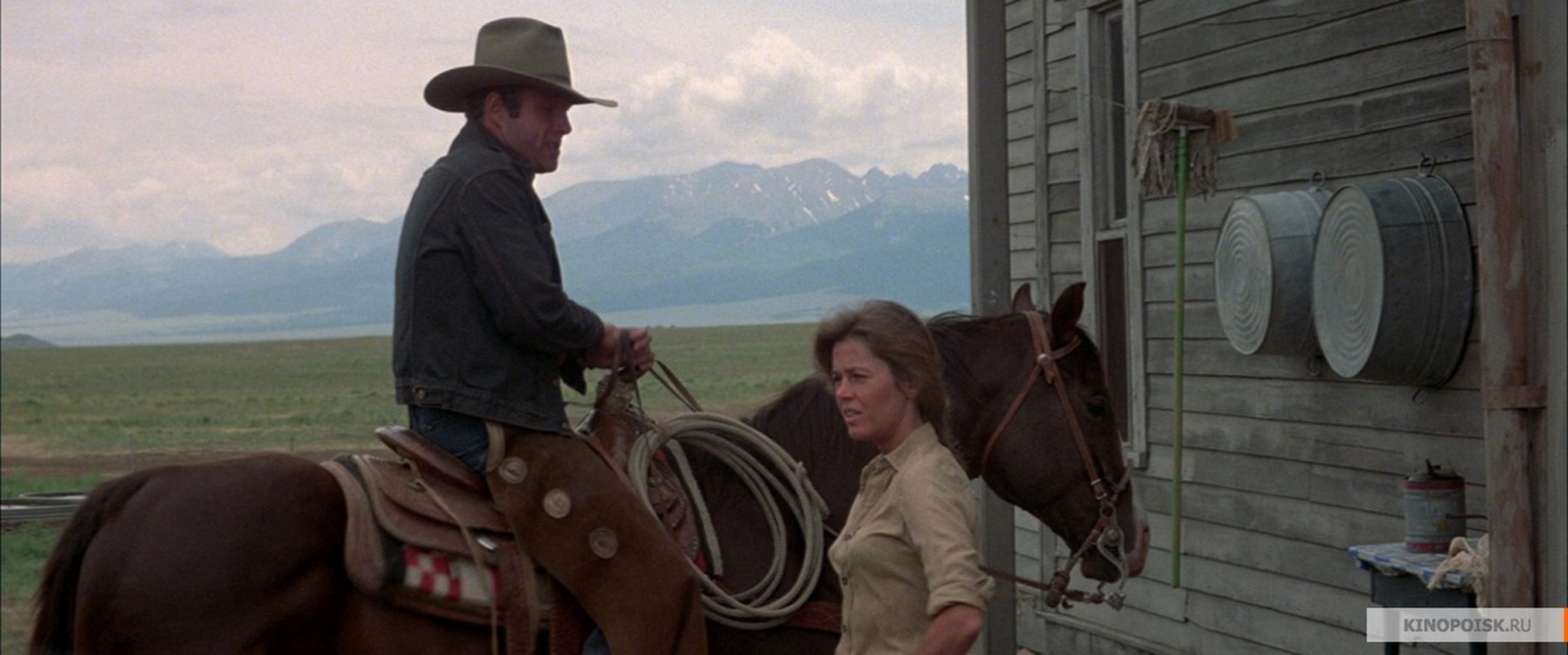 Picture of Comes a Horseman (1978)