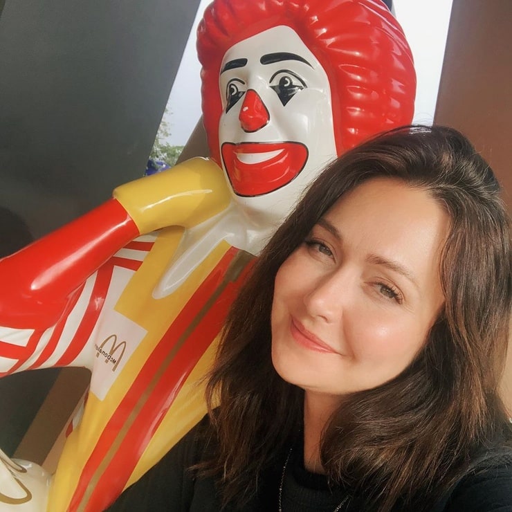 Picture of Jessica Chobot.