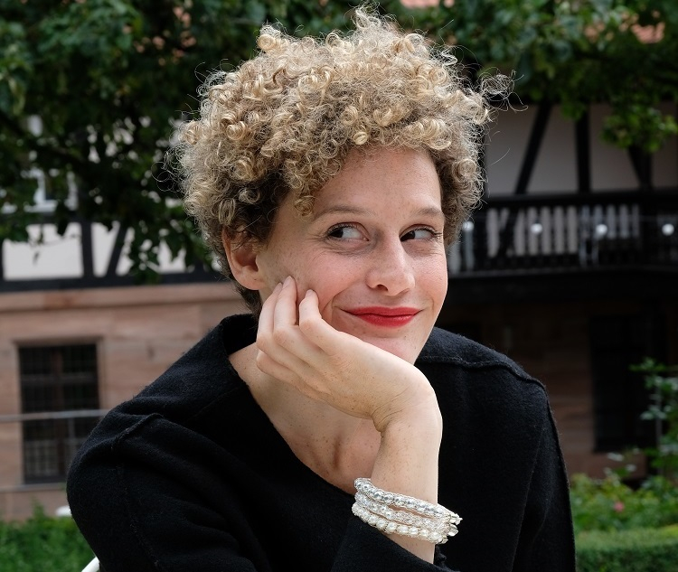 Karen Dahmen Karen Dahmen