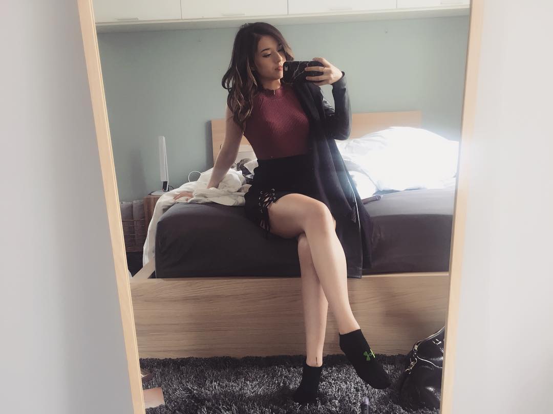 Pokimane Hot